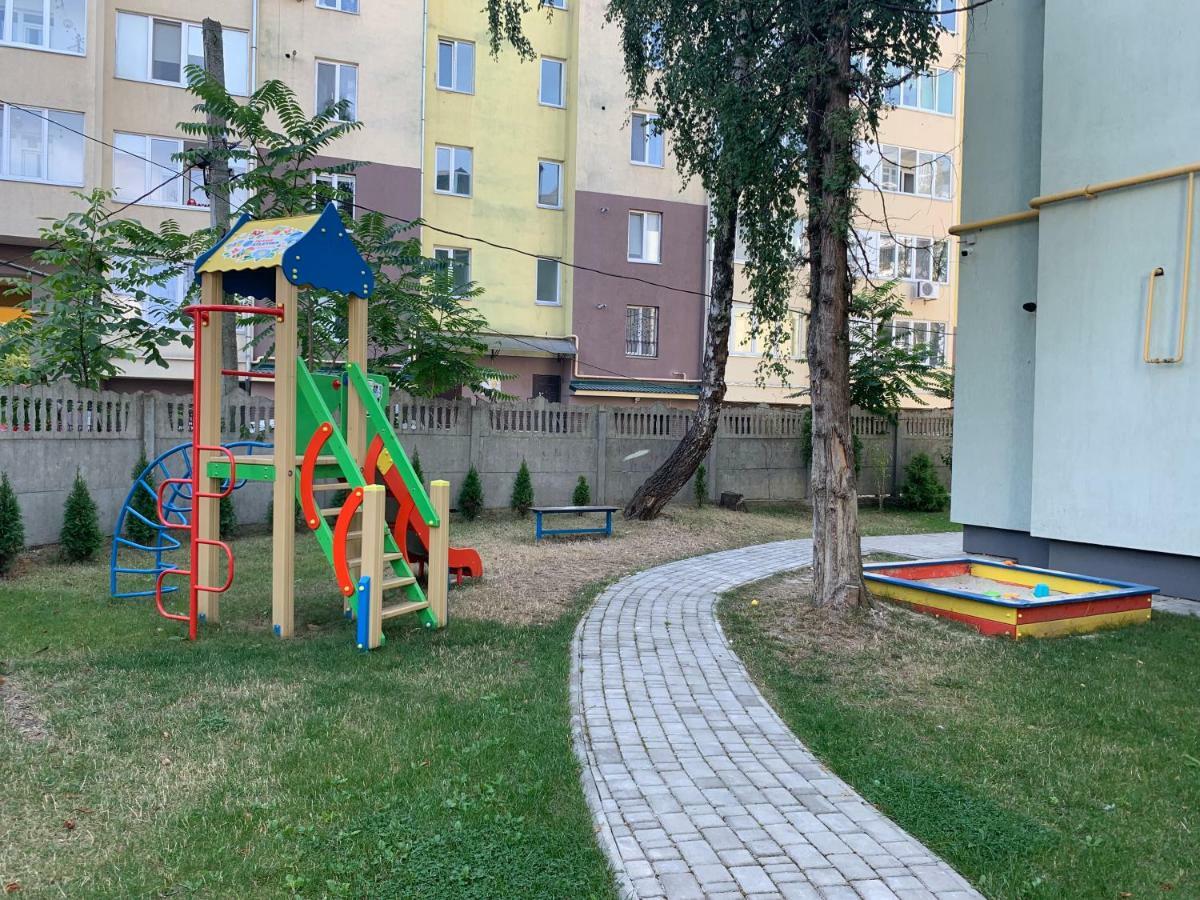 Апартаменты Comfort Place In The City Centre Ивано-Франковск Экстерьер фото